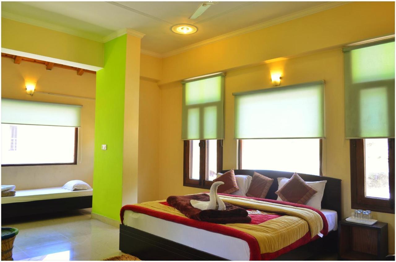 Shivalik River Retreat Almora Extérieur photo