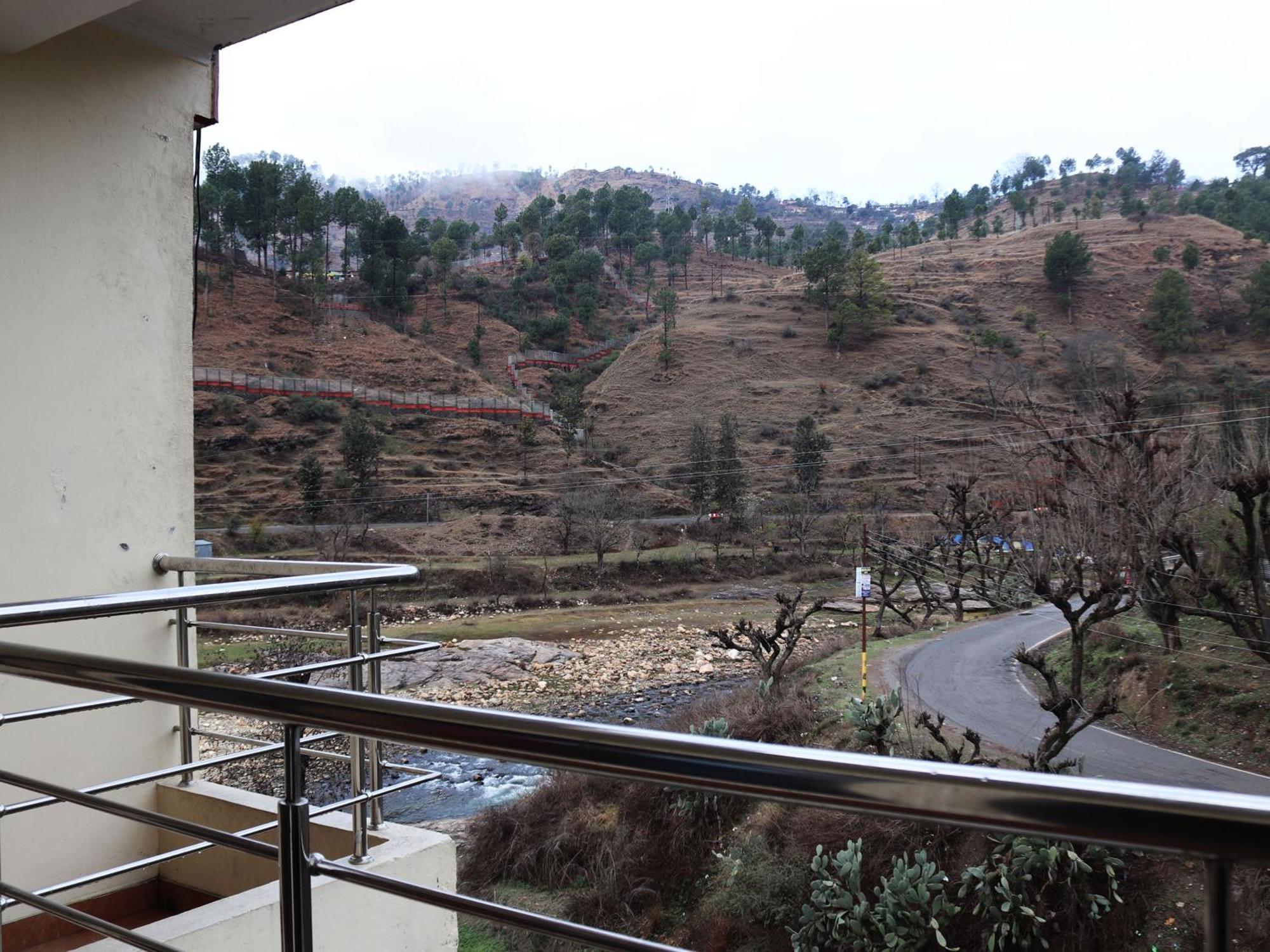 Shivalik River Retreat Almora Extérieur photo